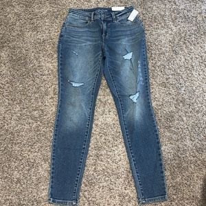Maurices jeans
